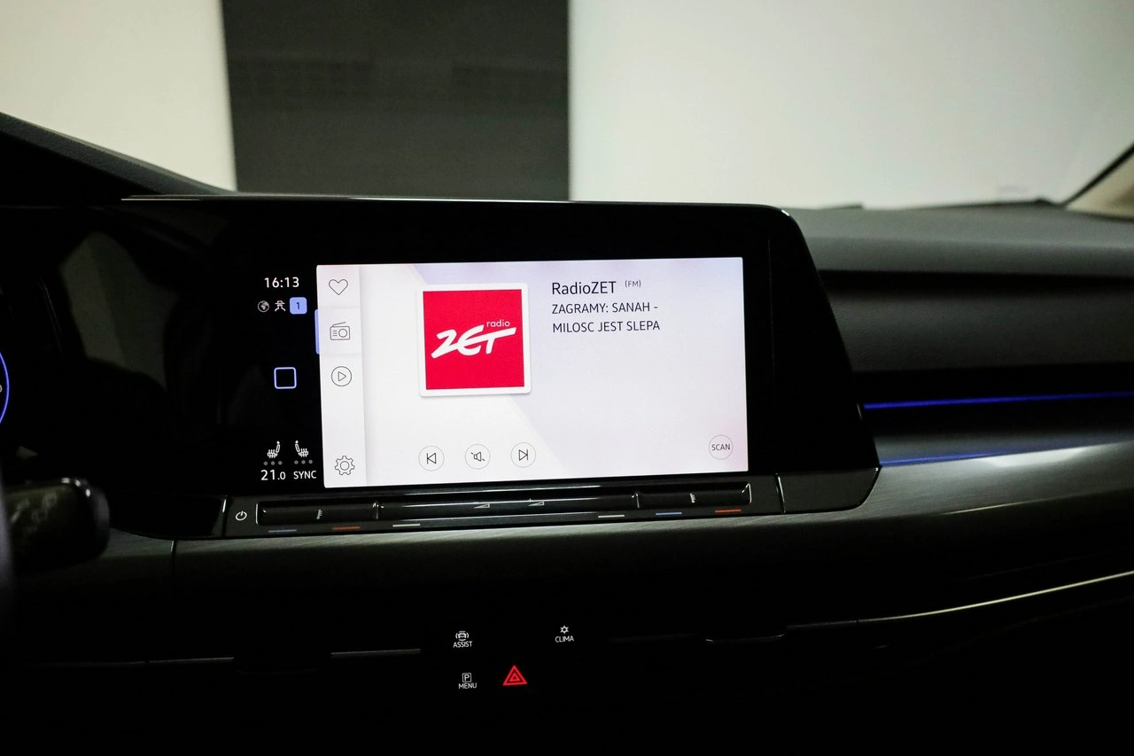 Volkswagen Golf - Zdjęcie 18