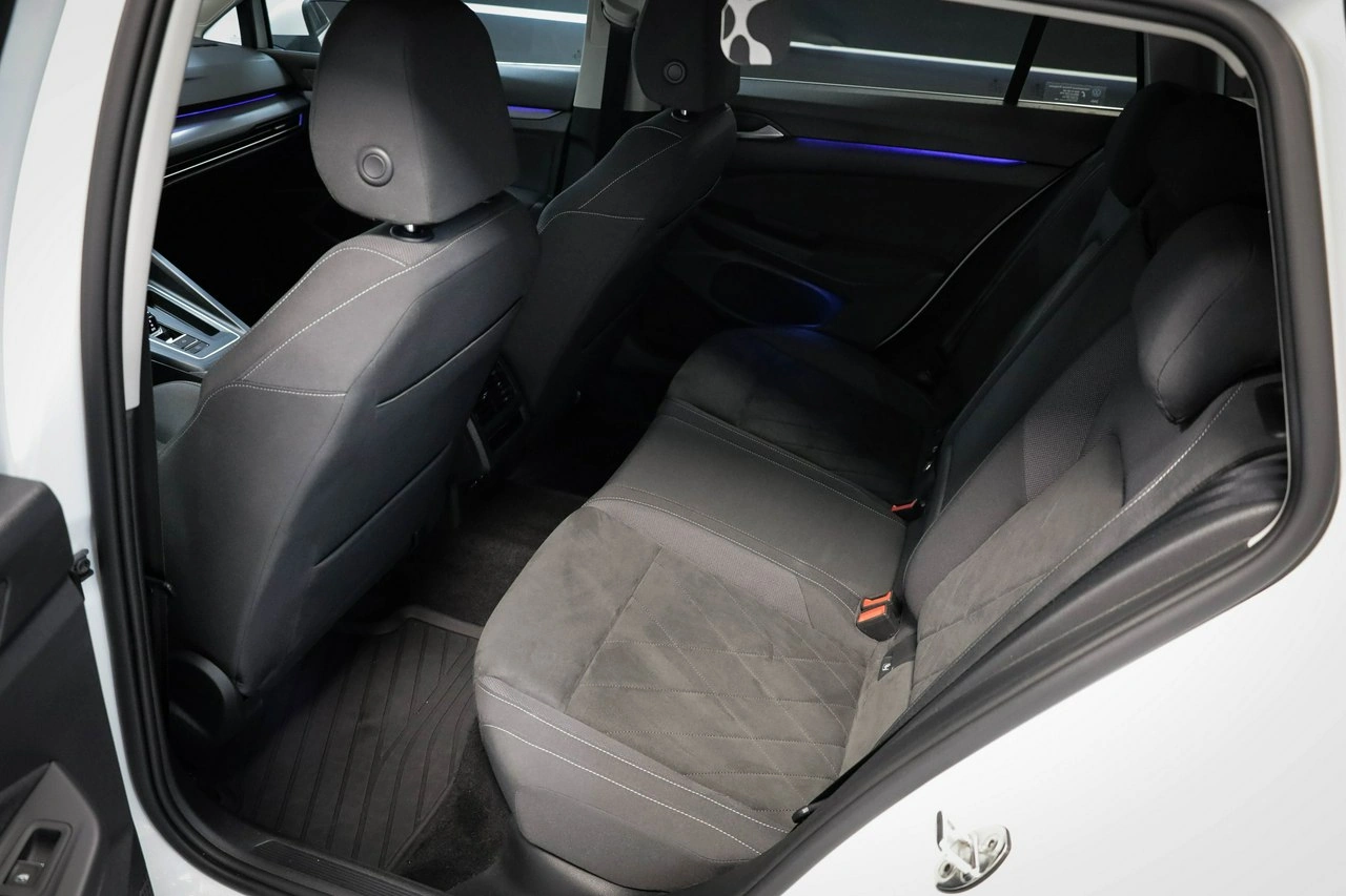 Volkswagen Golf - Zdjęcie 24