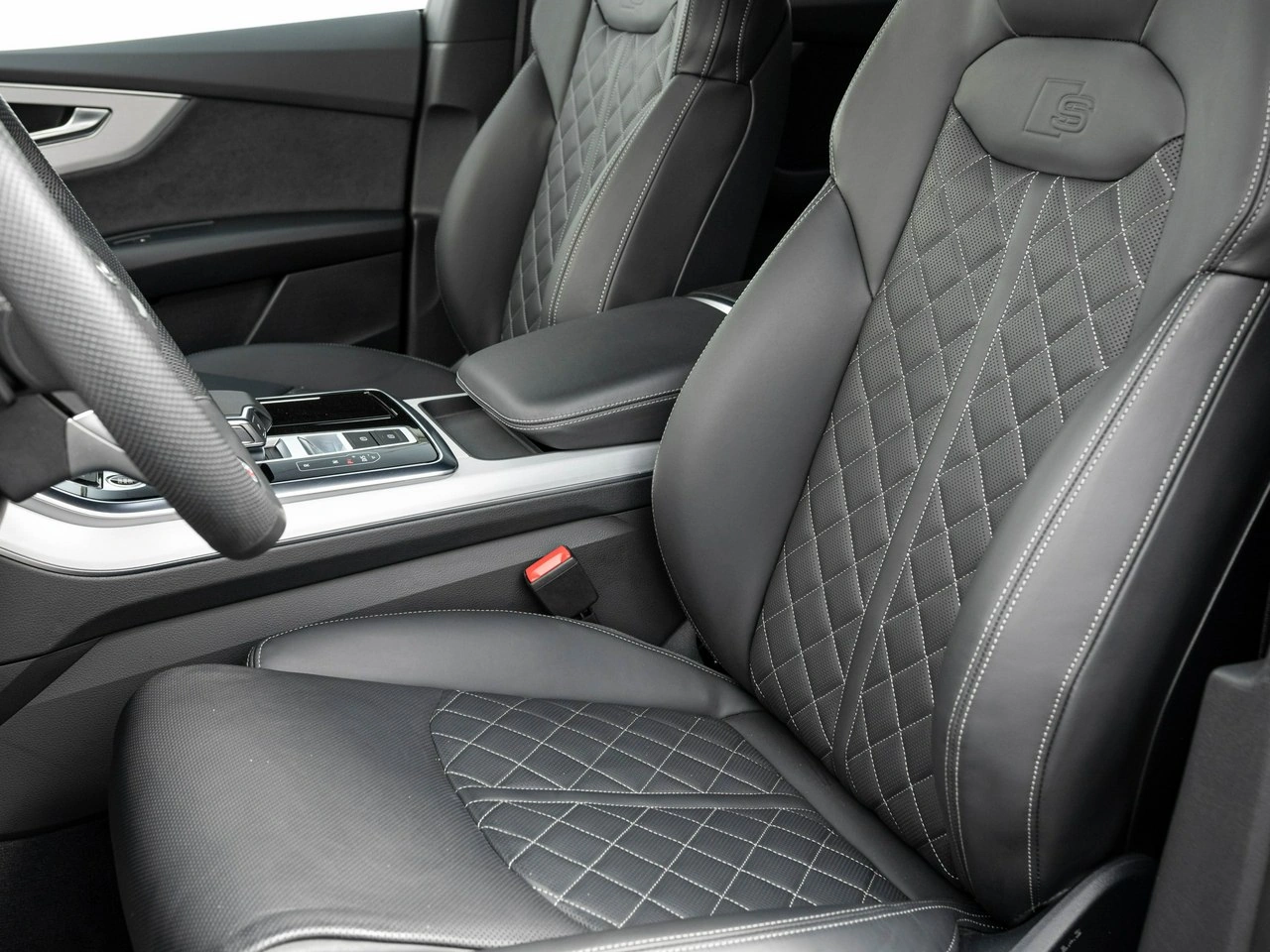 Audi Q8 - Zdjęcie 10
