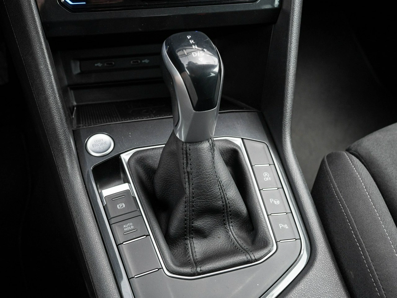 Volkswagen Tiguan - Zdjęcie 14