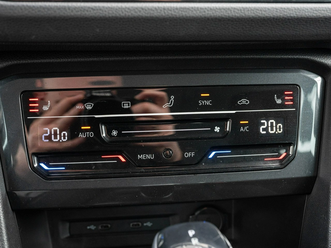 Volkswagen Tiguan - Zdjęcie 15