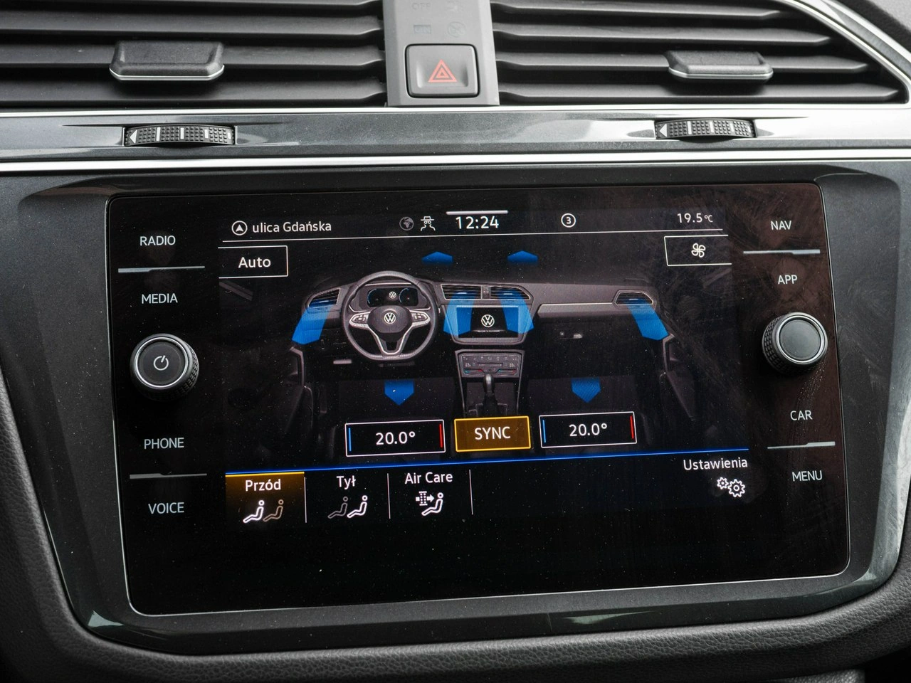 Volkswagen Tiguan - Zdjęcie 21