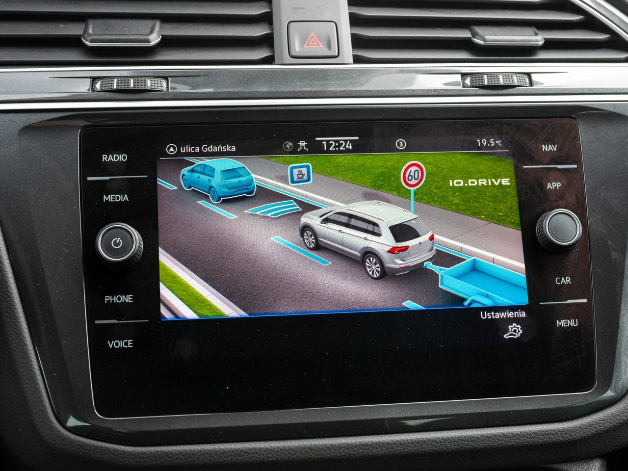 Volkswagen Tiguan - Zdjęcie 22