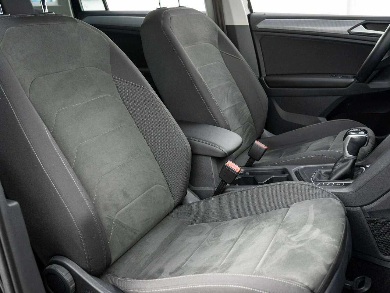 Volkswagen Tiguan - Zdjęcie 29