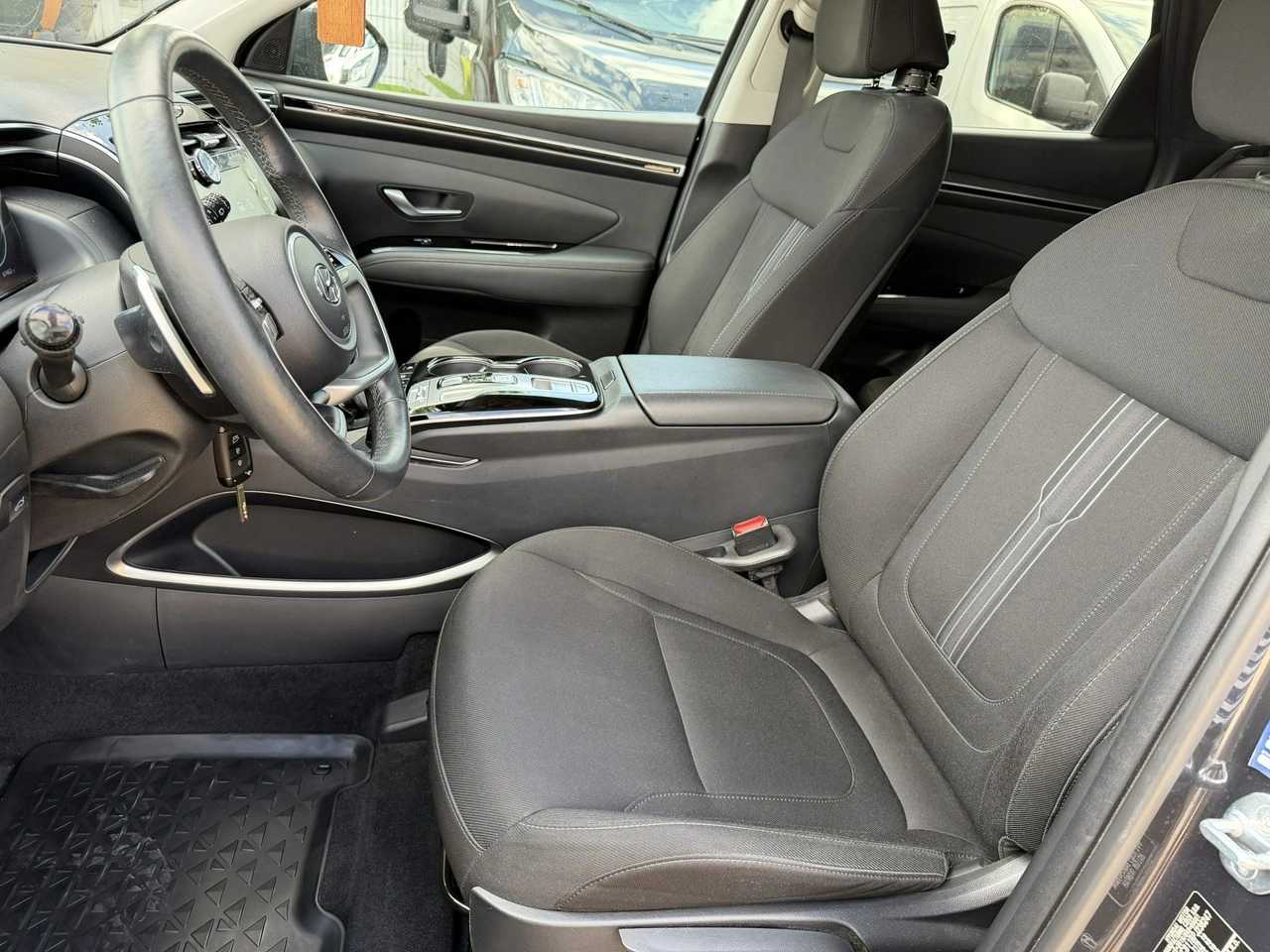 Hyundai Tucson - Zdjęcie 11