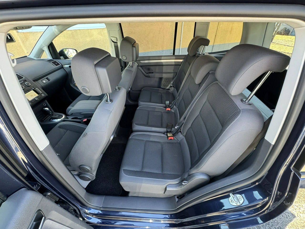Volkswagen Touran - Zdjęcie 17