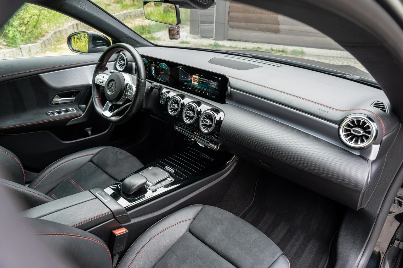 Mercedes CLA 200 - Zdjęcie 42