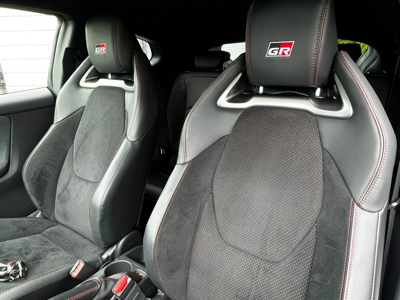 Toyota Yaris - Zdjęcie 15