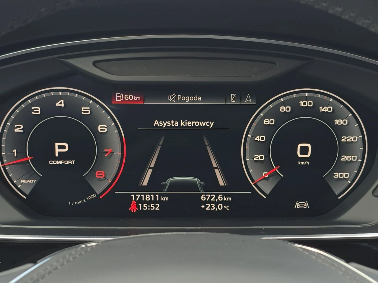 Audi A8 - Zdjęcie 12
