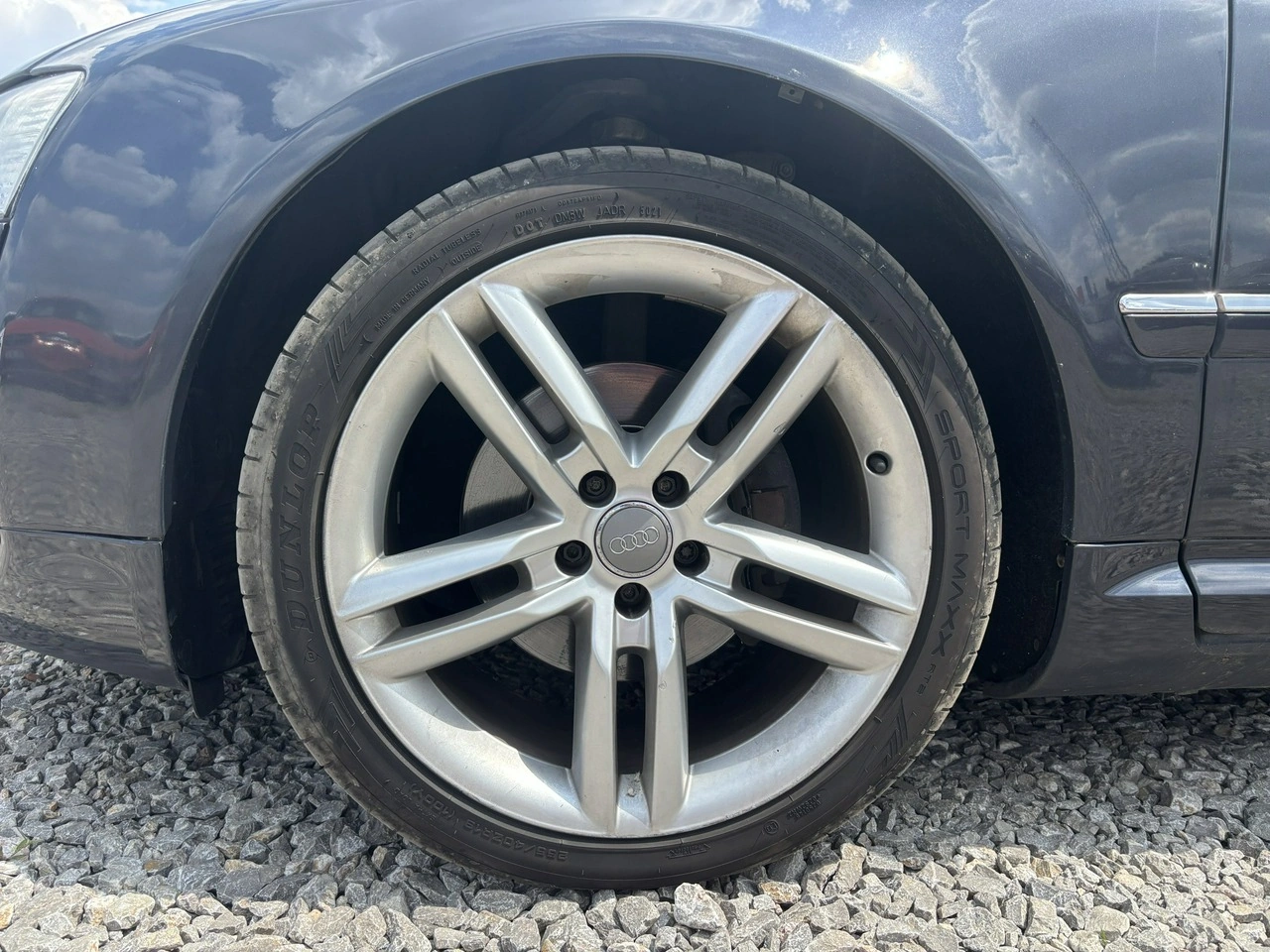 Audi A8 - Zdjęcie 13