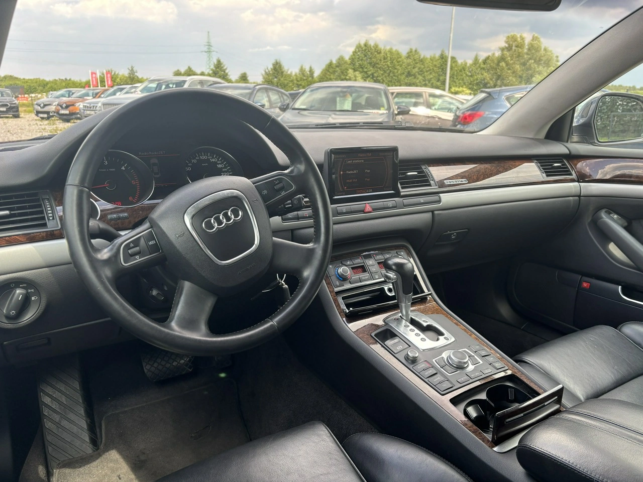 Audi A8 - Zdjęcie 19