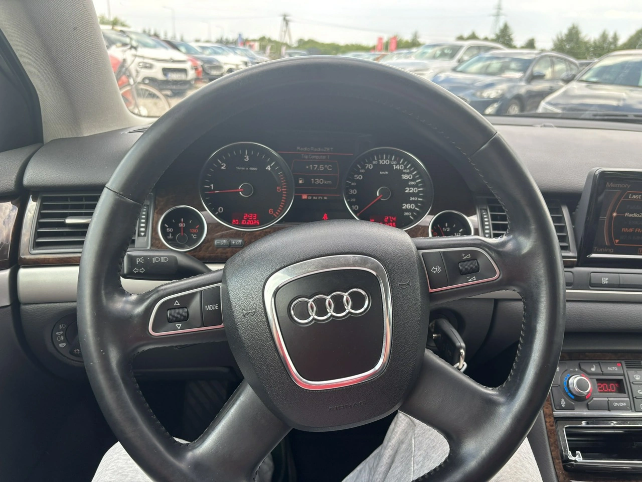 Audi A8 - Zdjęcie 22