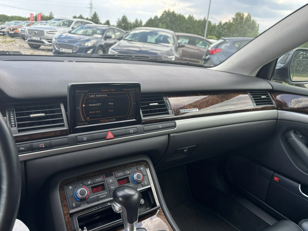 Audi A8 - Zdjęcie 23