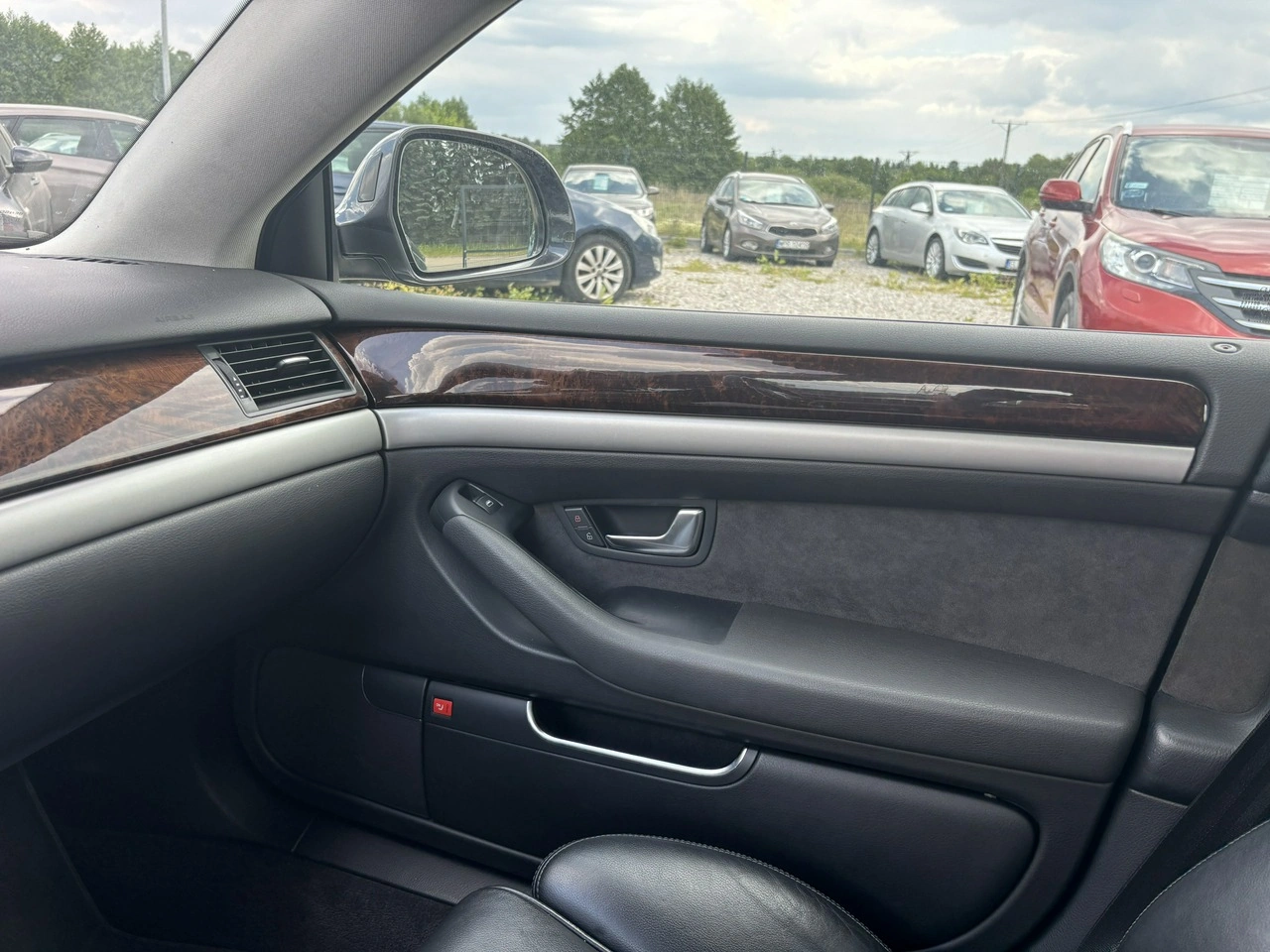 Audi A8 - Zdjęcie 26