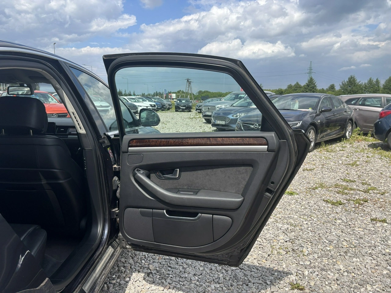 Audi A8 - Zdjęcie 31