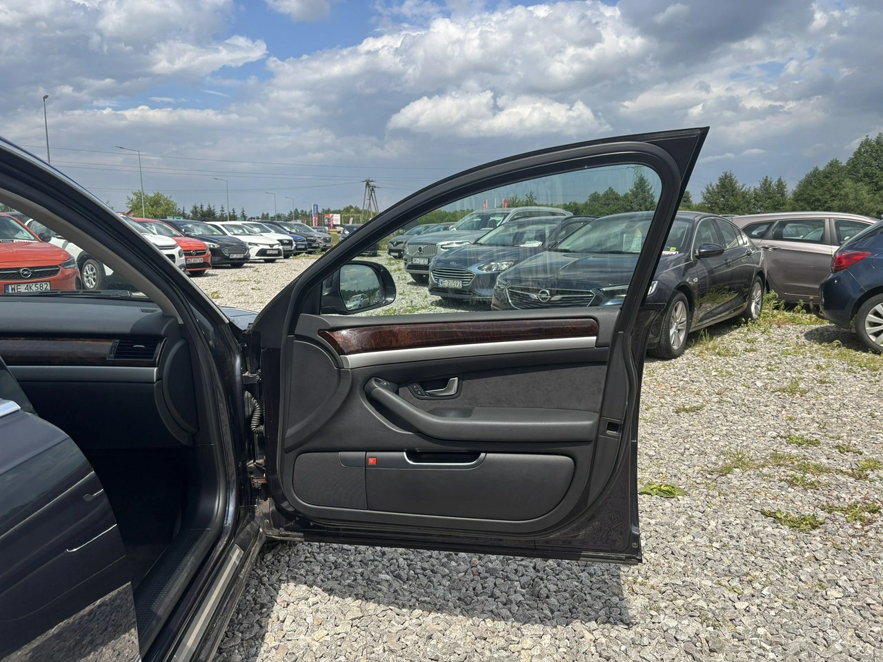 Audi A8 - Zdjęcie 33