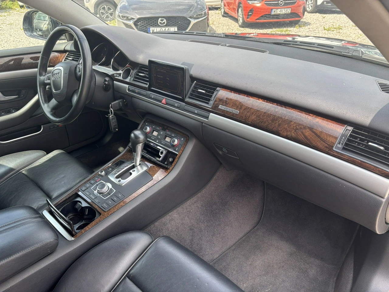 Audi A8 - Zdjęcie 34