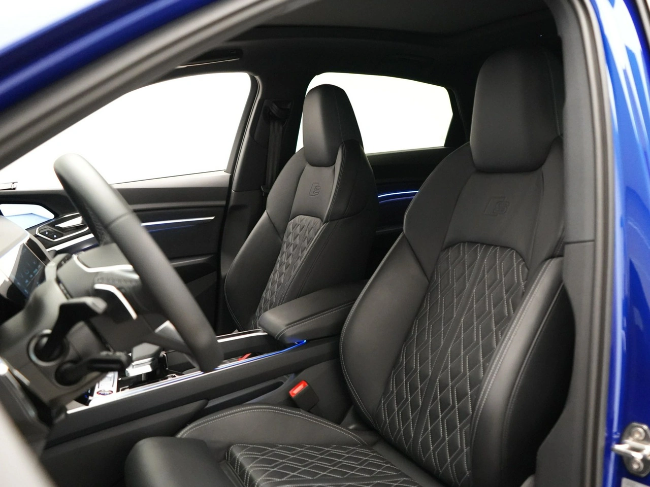Audi SQ8 e-tron - Zdjęcie 16