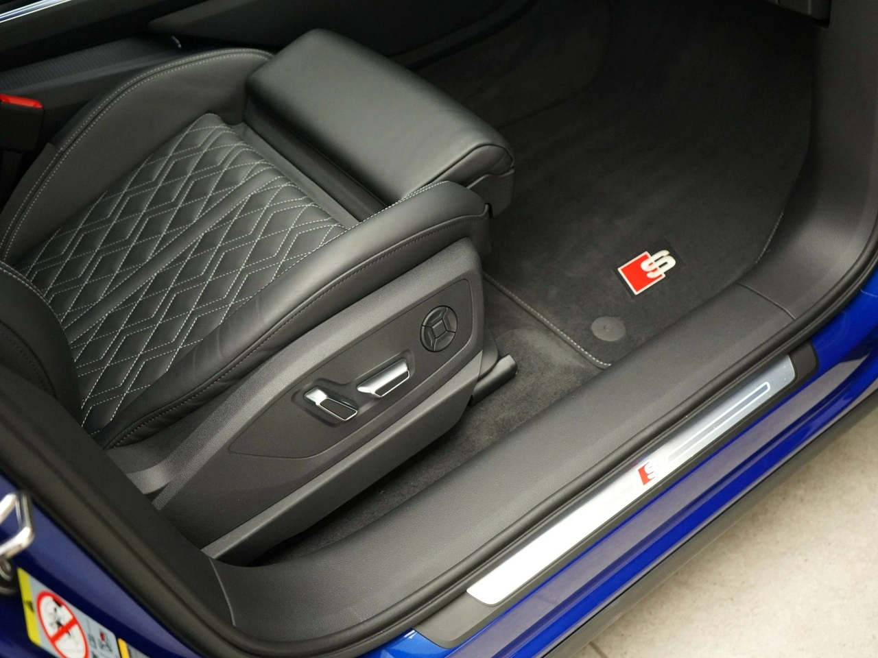 Audi SQ8 e-tron - Zdjęcie 17