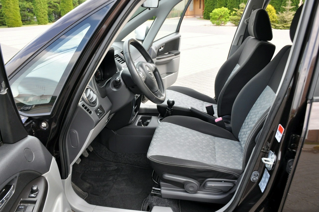 Suzuki SX4 - Zdjęcie 21