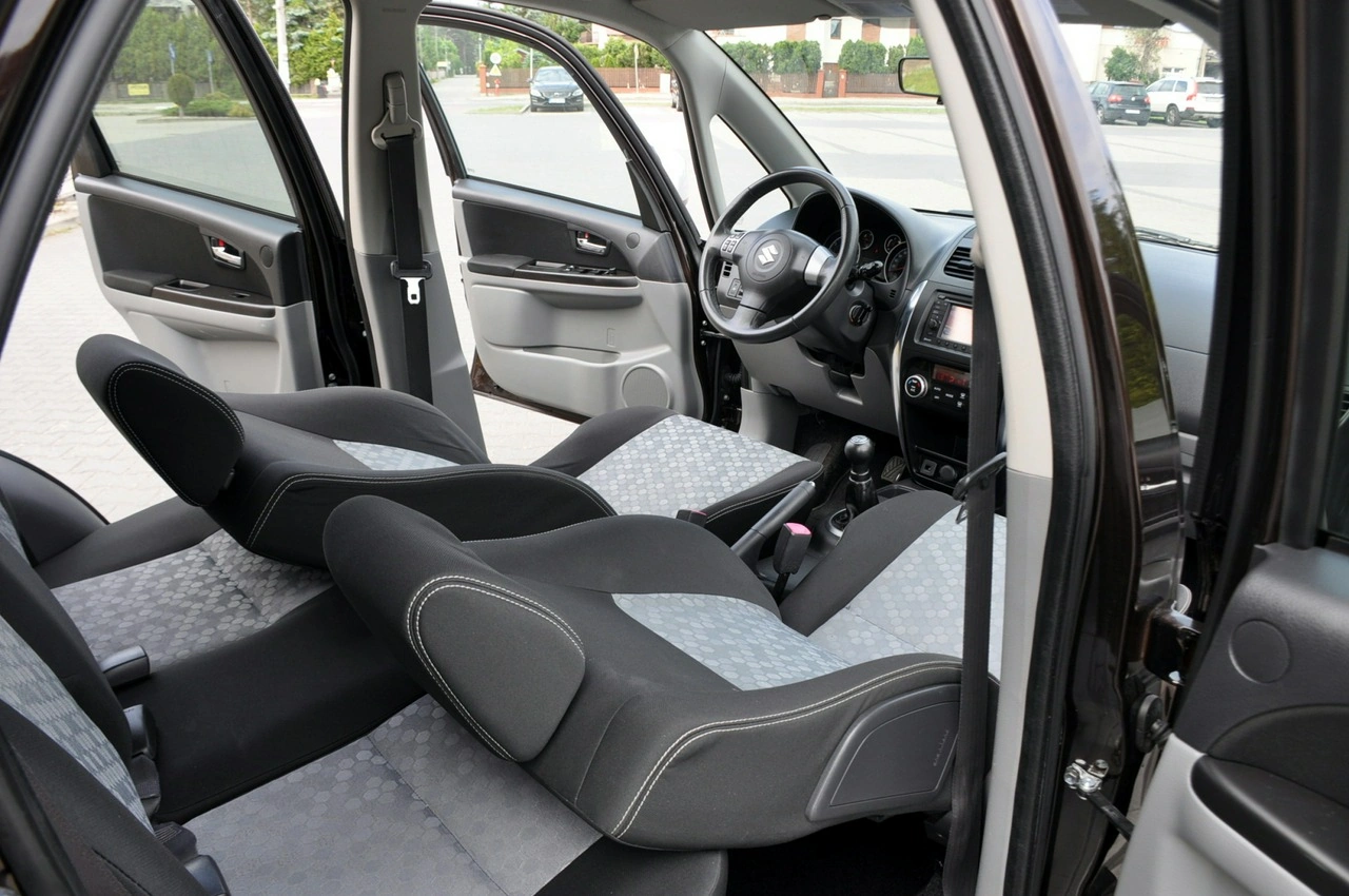 Suzuki SX4 - Zdjęcie 23