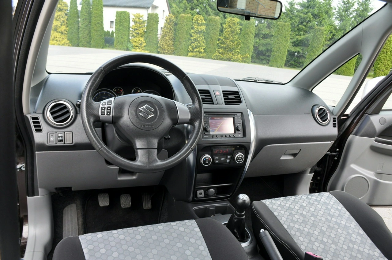 Suzuki SX4 - Zdjęcie 28