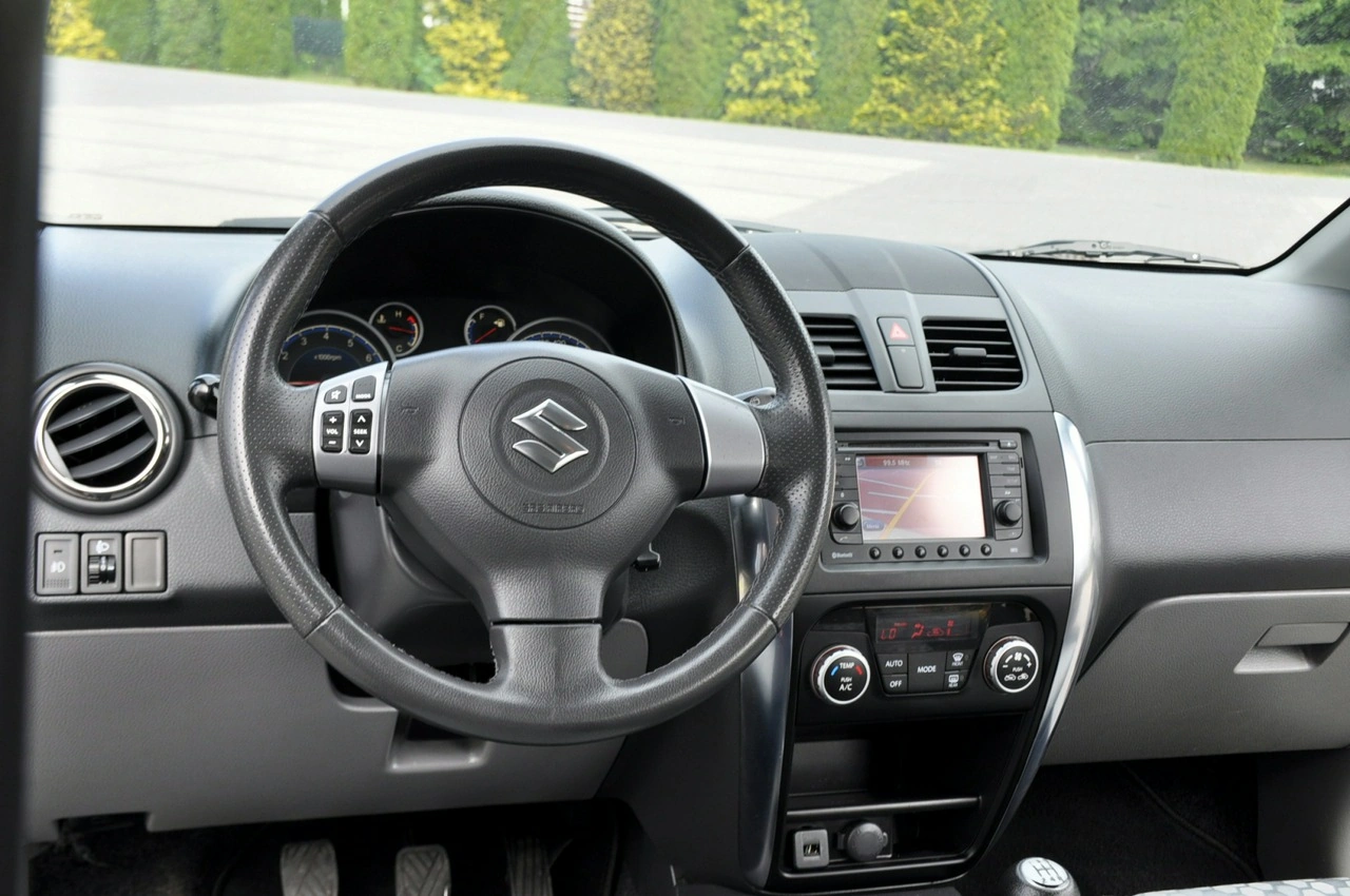 Suzuki SX4 - Zdjęcie 29
