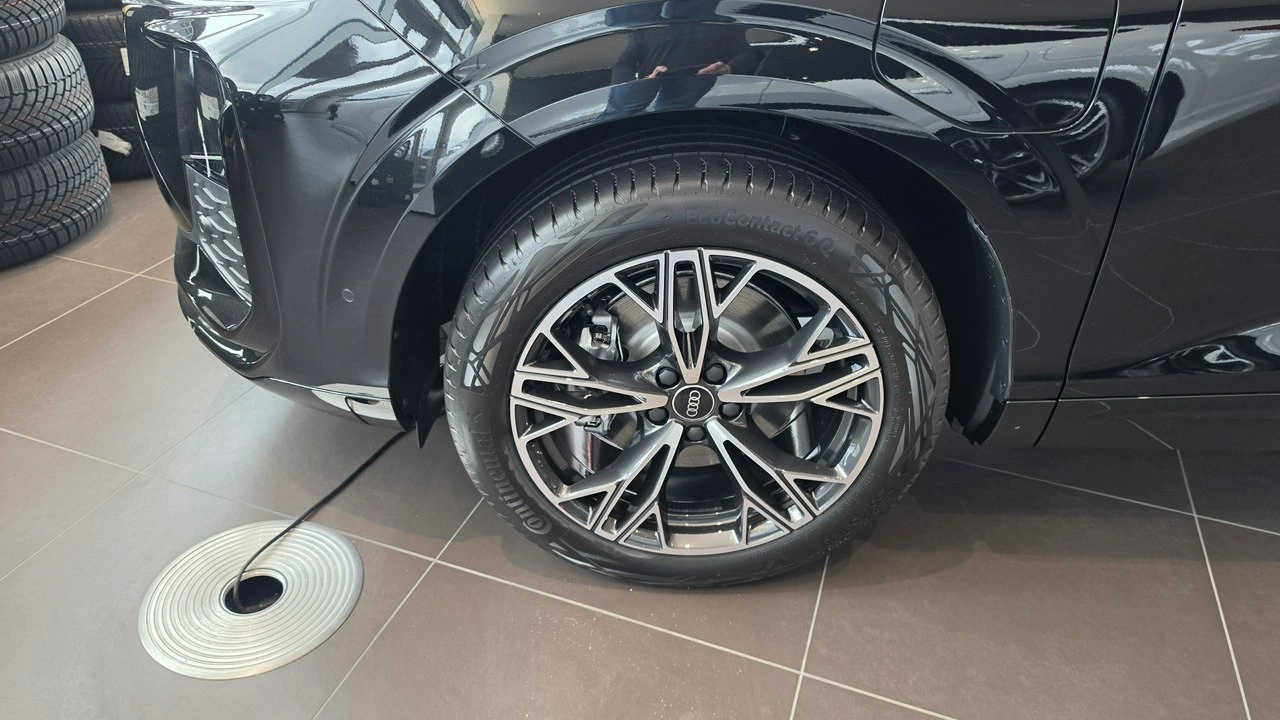 Audi Q3 - Zdjęcie 2