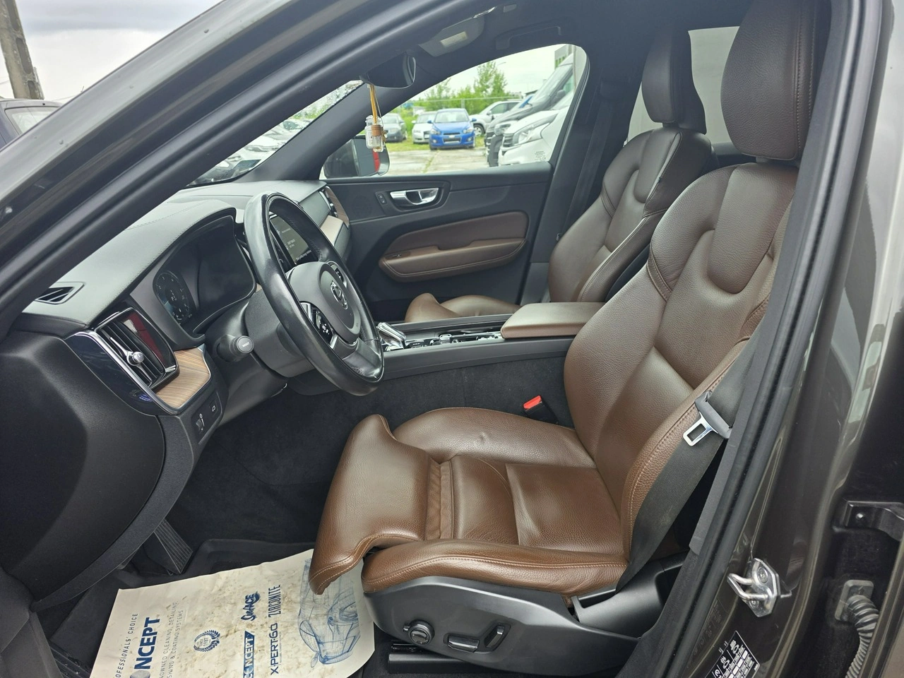 Volvo XC 60 - Zdjęcie 9