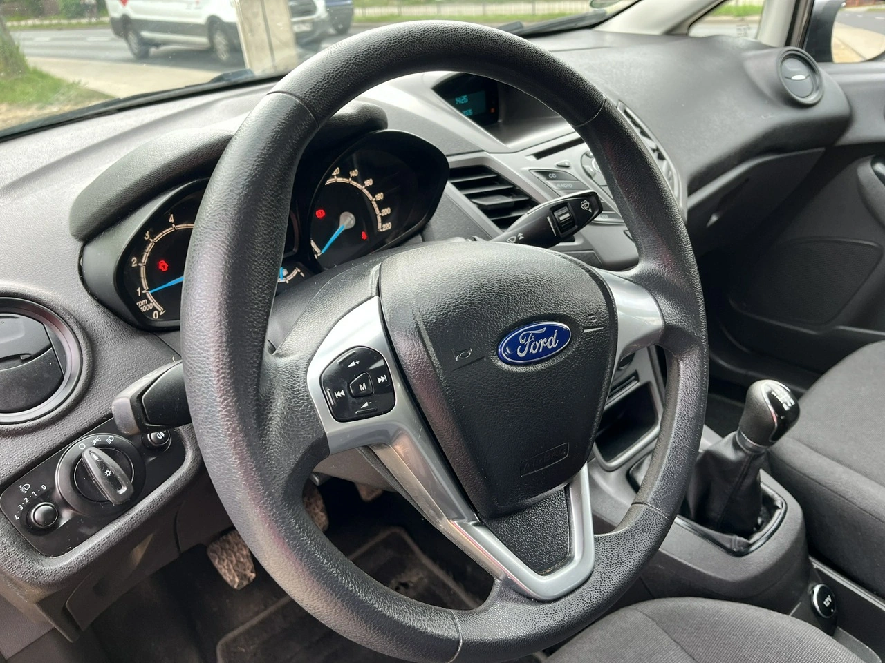 Ford Fiesta - Zdjęcie 11