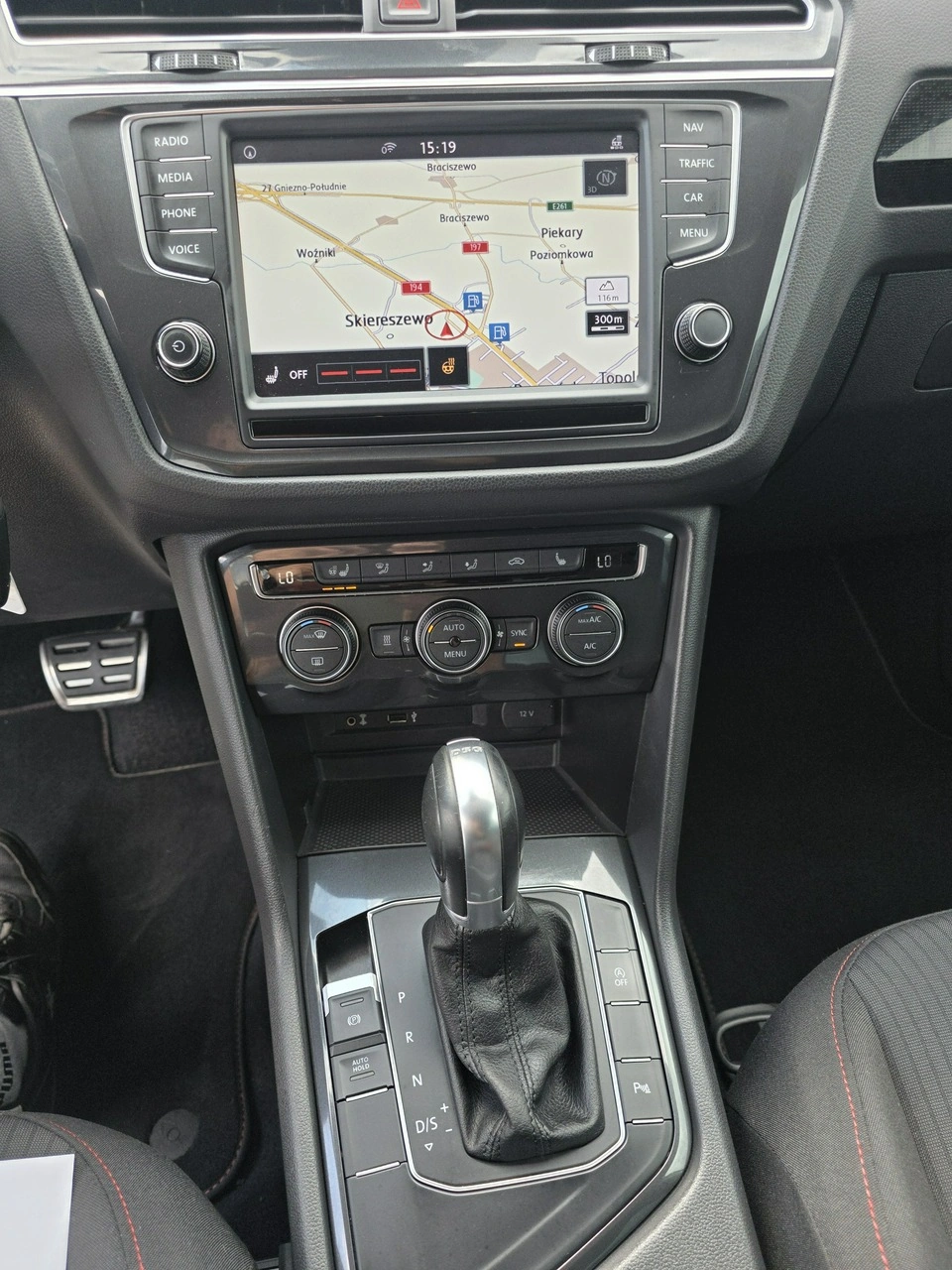 Volkswagen Tiguan - Zdjęcie 12