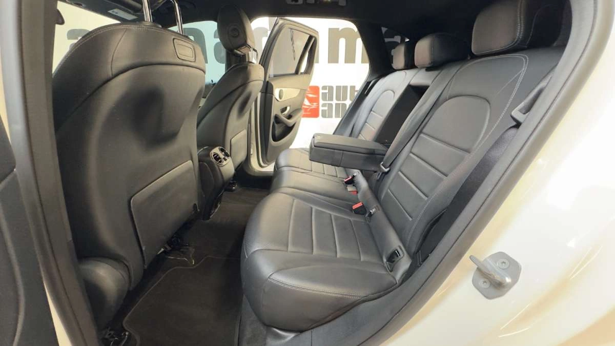 Mercedes-Benz GLC - Zdjęcie 32