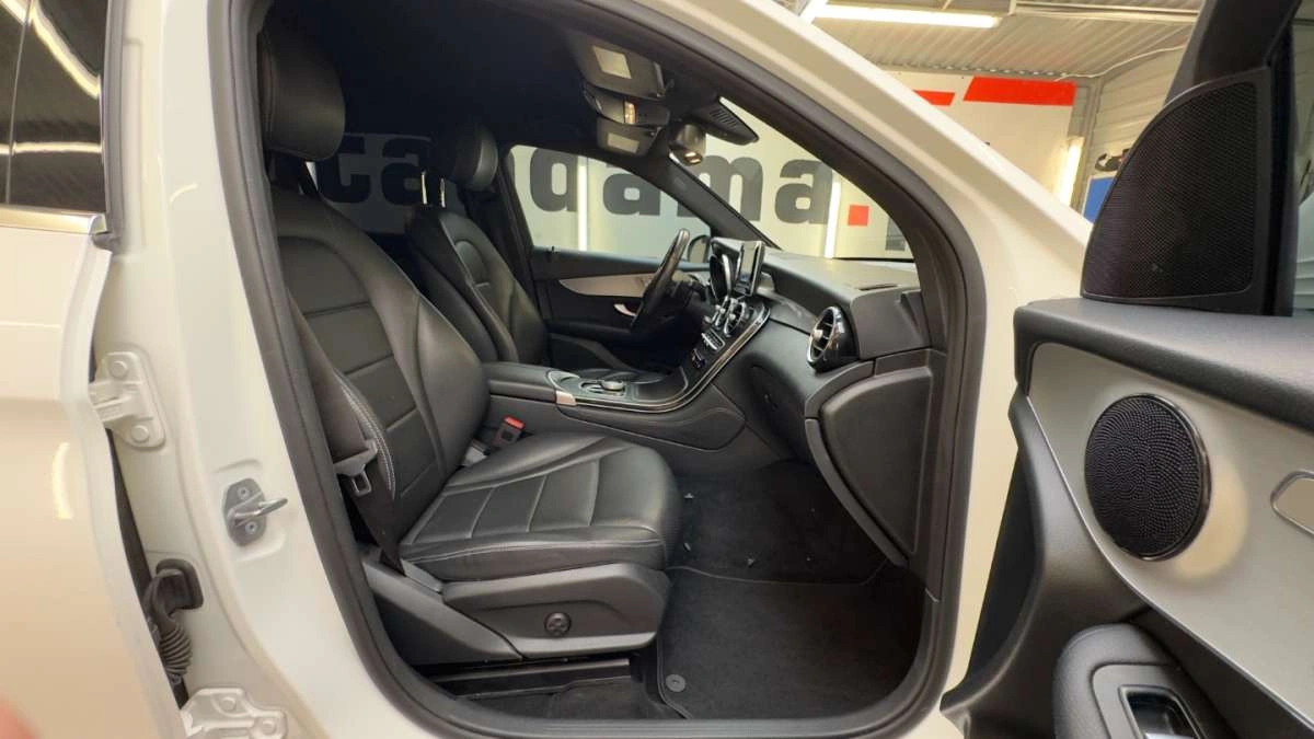 Mercedes-Benz GLC - Zdjęcie 40