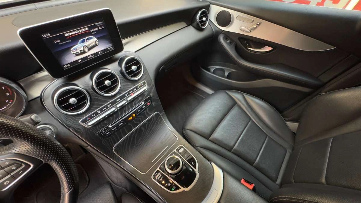 Mercedes-Benz GLC - Zdjęcie 29