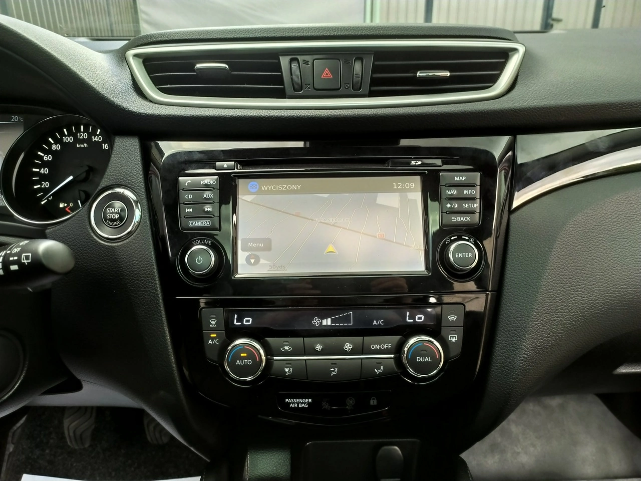 Nissan Qashqai - Zdjęcie 23