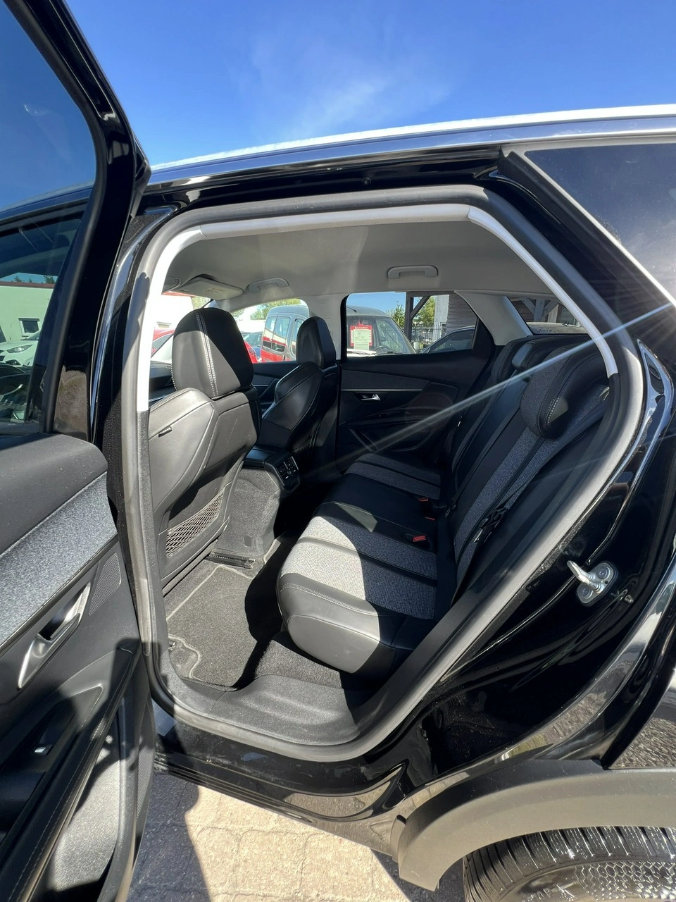Peugeot 3008 - Zdjęcie 9