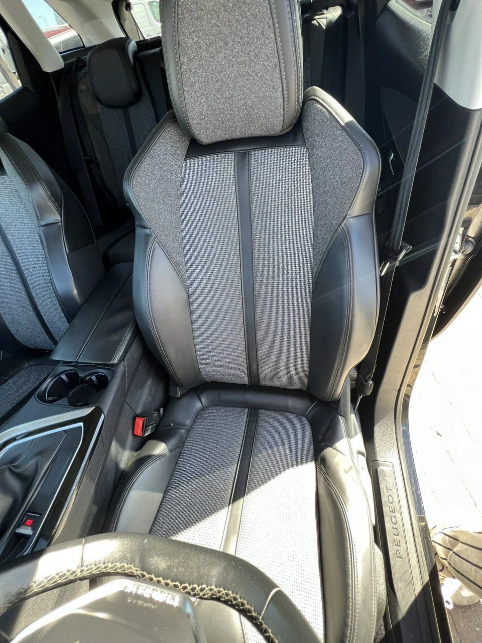 Peugeot 3008 - Zdjęcie 14