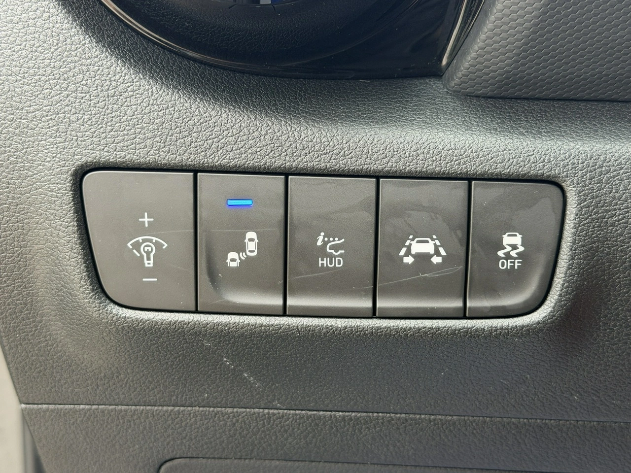 Hyundai Kona - Zdjęcie 17