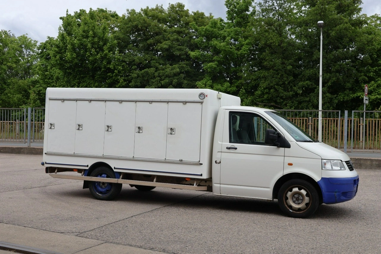 Volkswagen Transporter - Główne zdjęcie