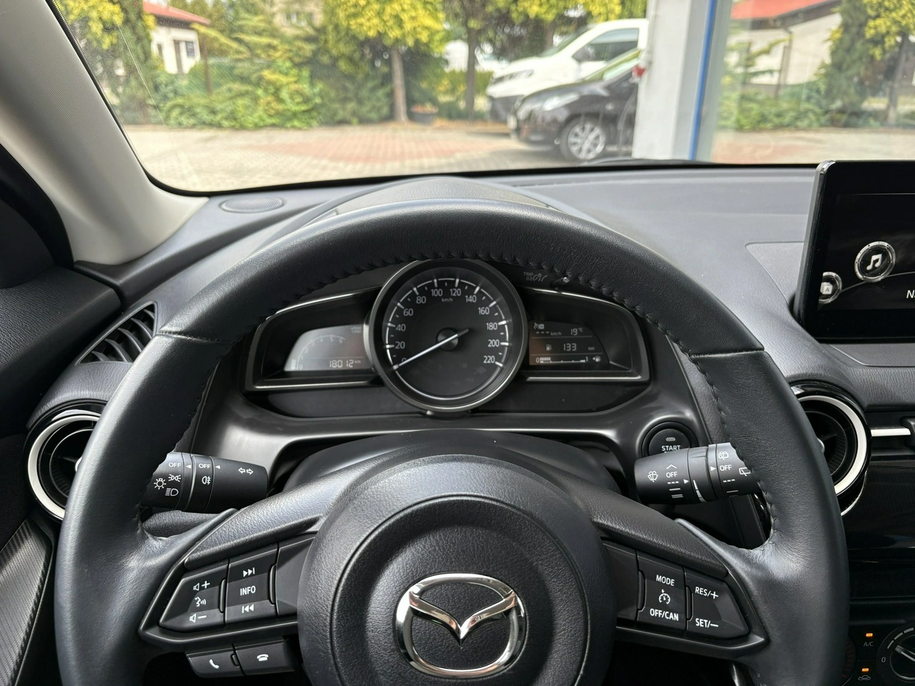 Mazda 2 - Zdjęcie 14