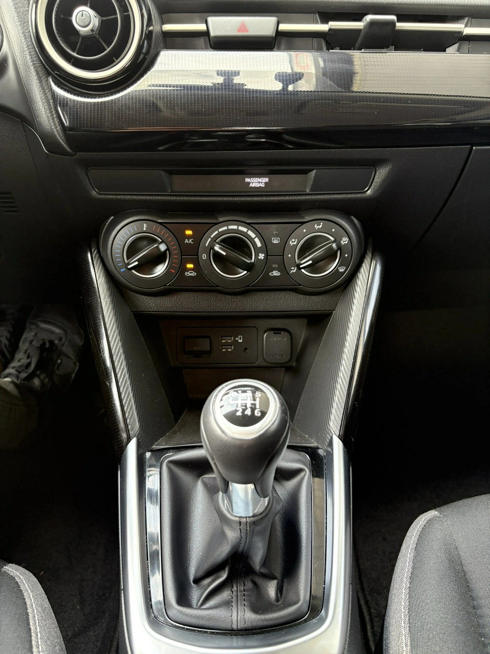 Mazda 2 - Zdjęcie 17