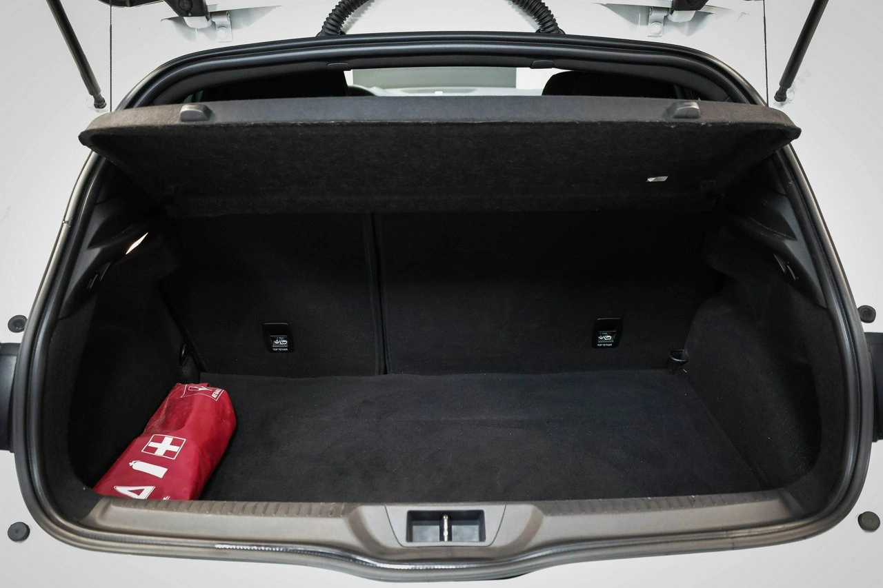 Renault Megane - Zdjęcie 17