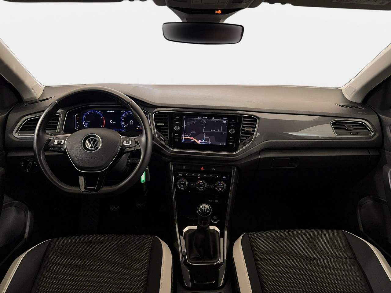 Volkswagen T-Roc - Zdjęcie 14