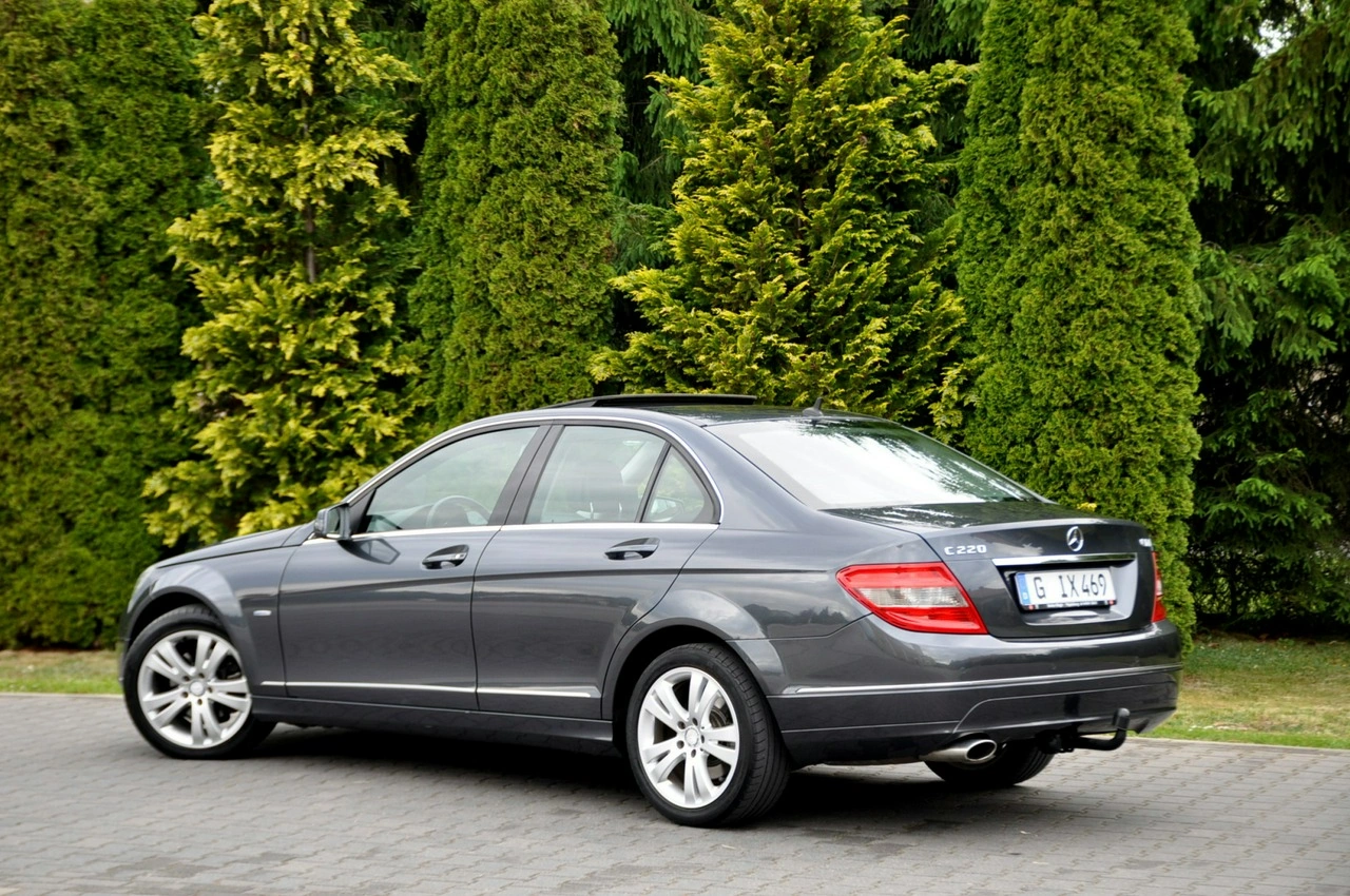 Mercedes C 220 - Zdjęcie 12