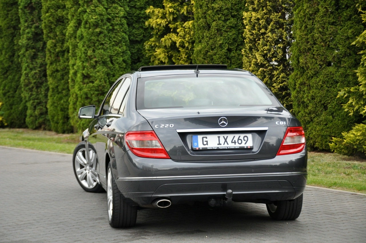 Mercedes C 220 - Zdjęcie 14