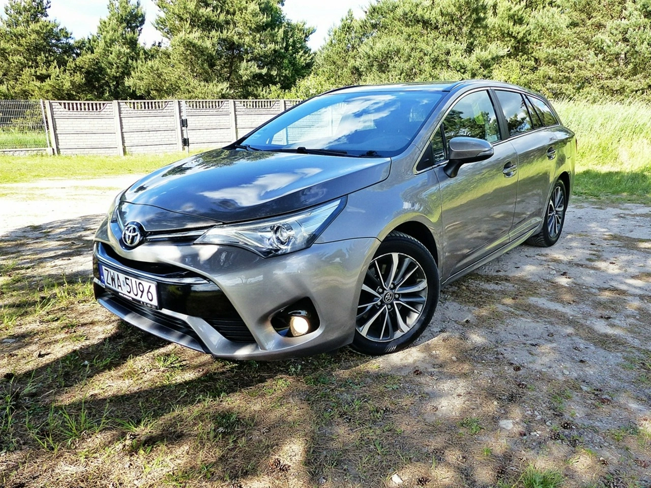 Toyota Avensis - Zdjęcie 15