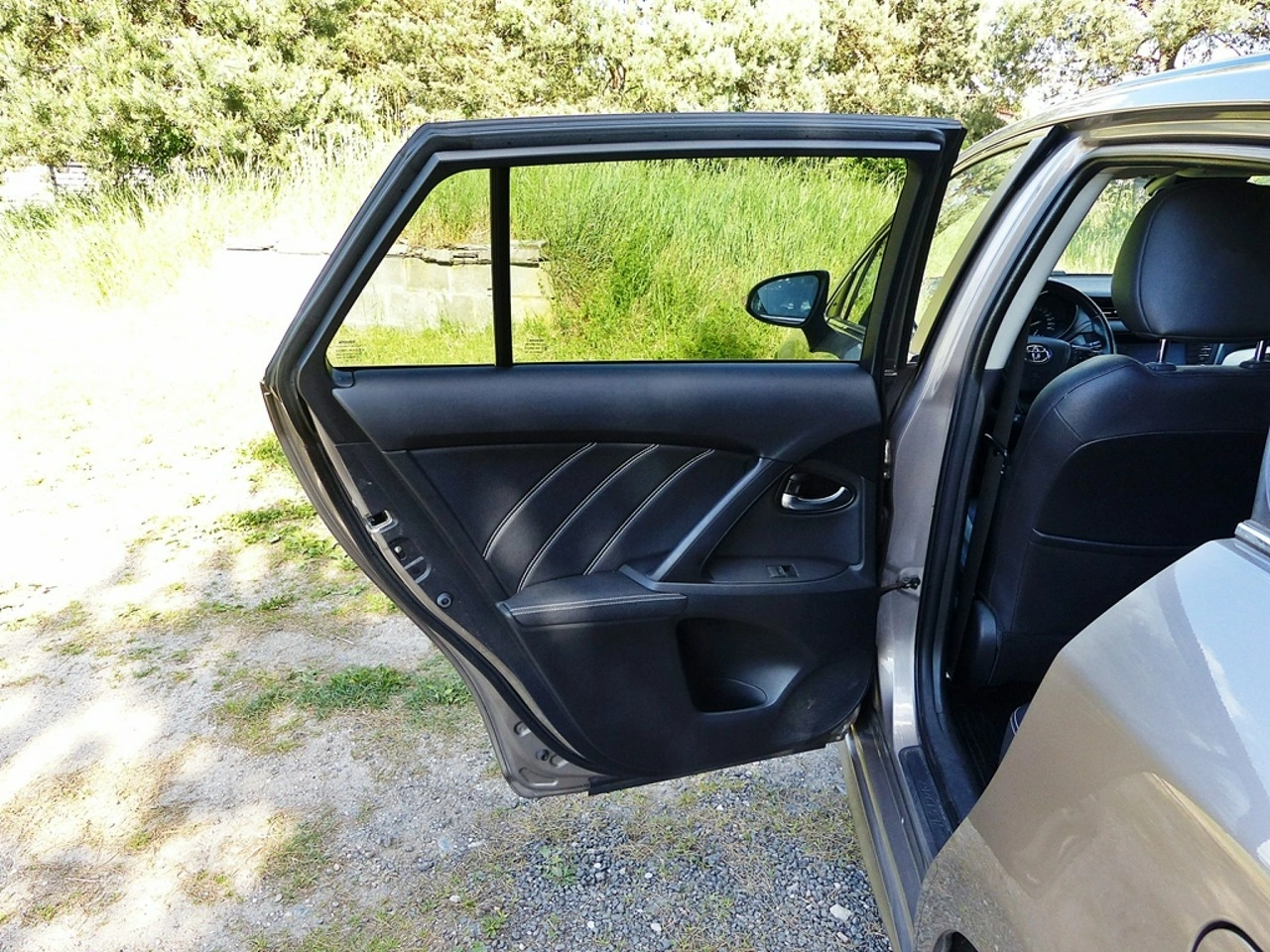 Toyota Avensis - Zdjęcie 20