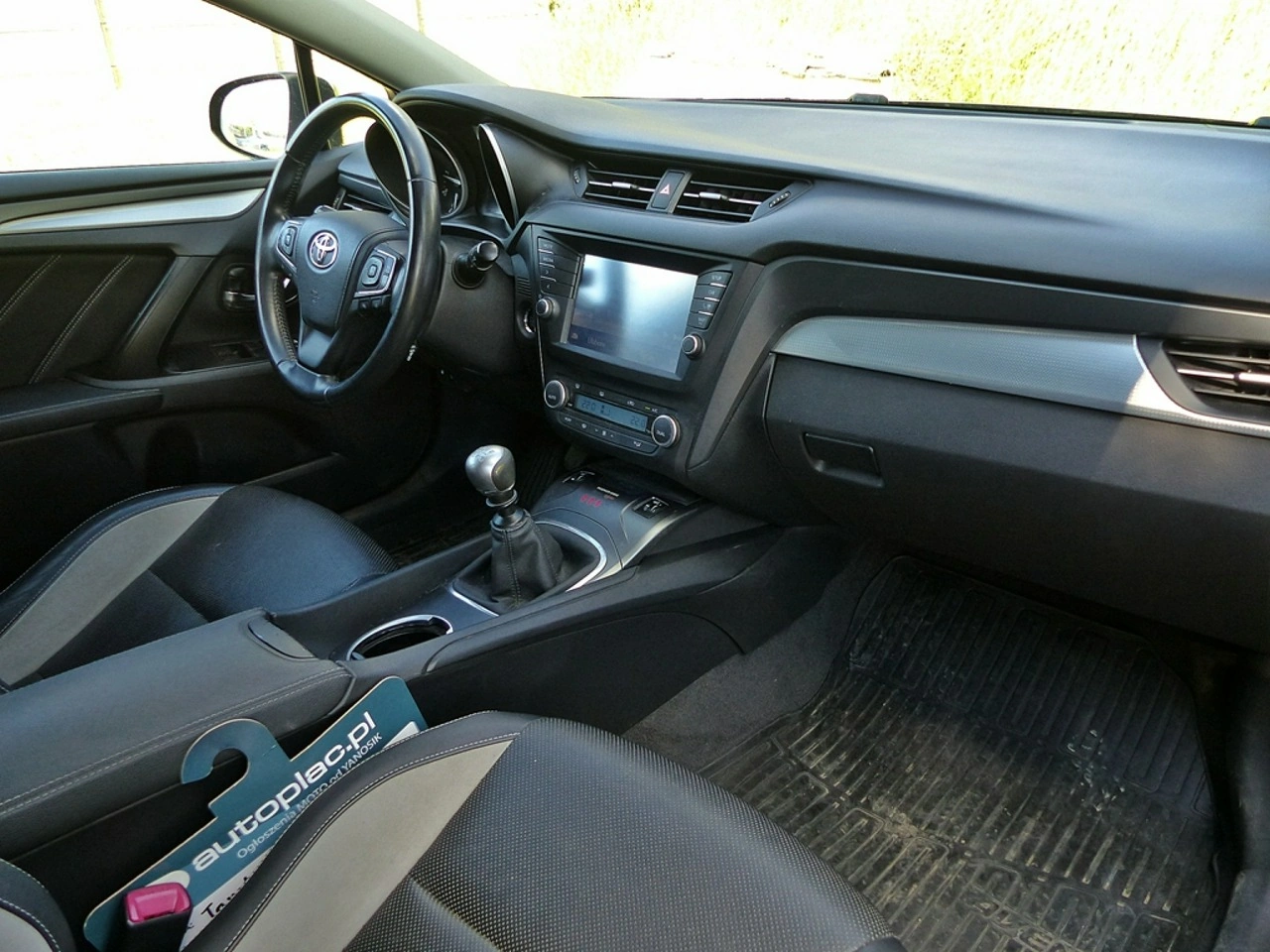 Toyota Avensis - Zdjęcie 23