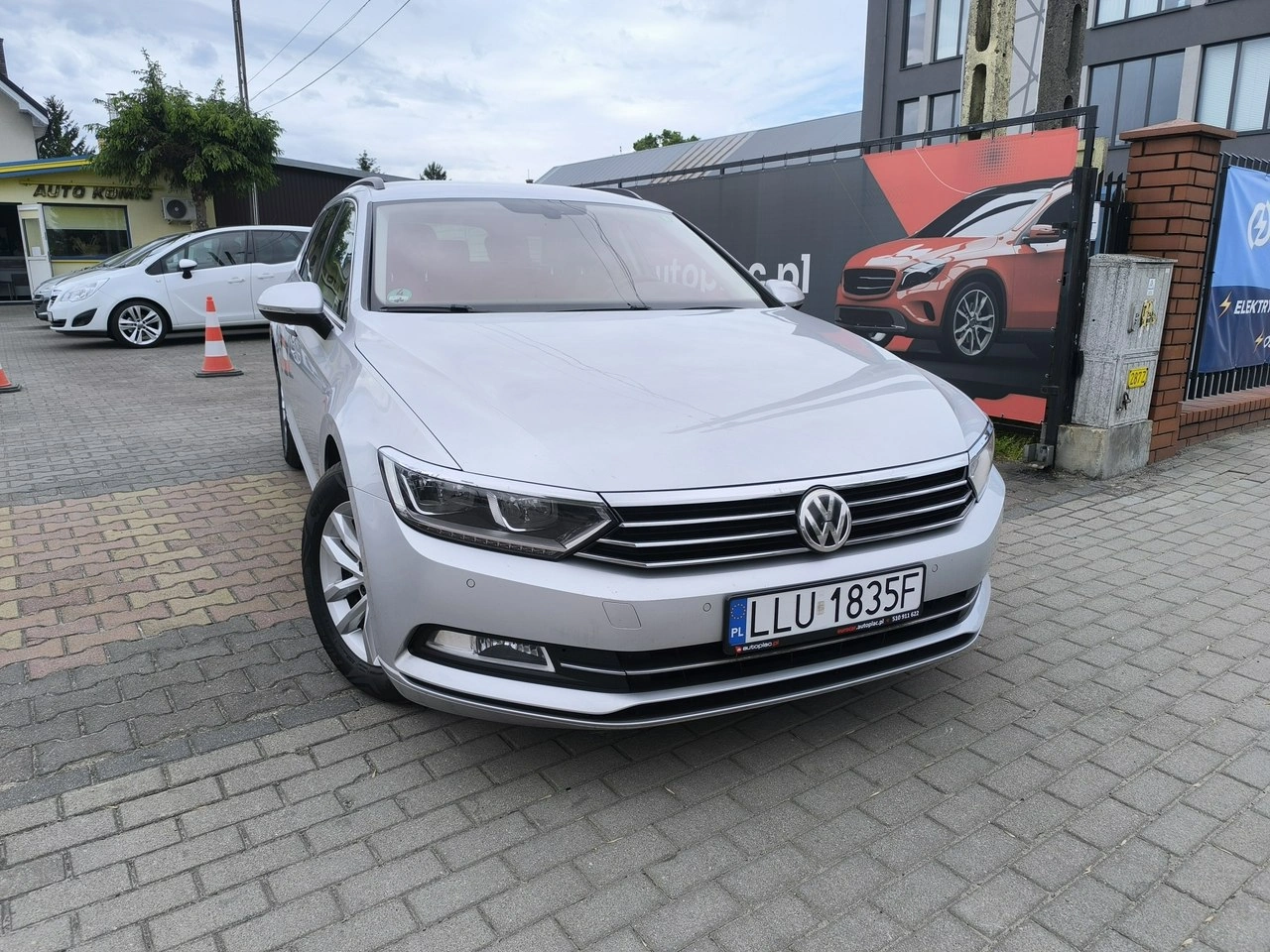 Volkswagen Passat - Zdjęcie 12