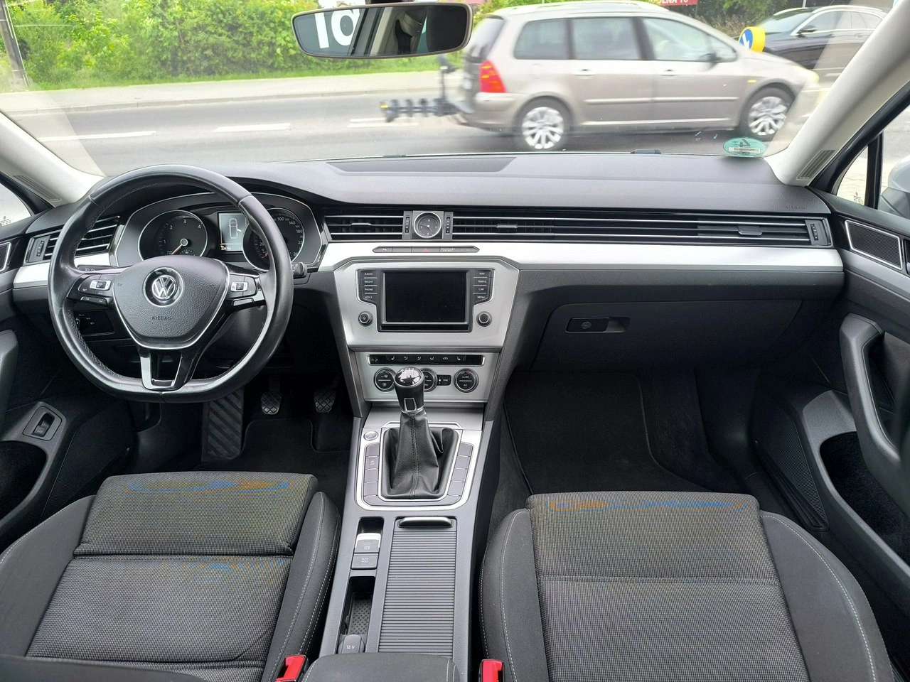 Volkswagen Passat - Zdjęcie 21